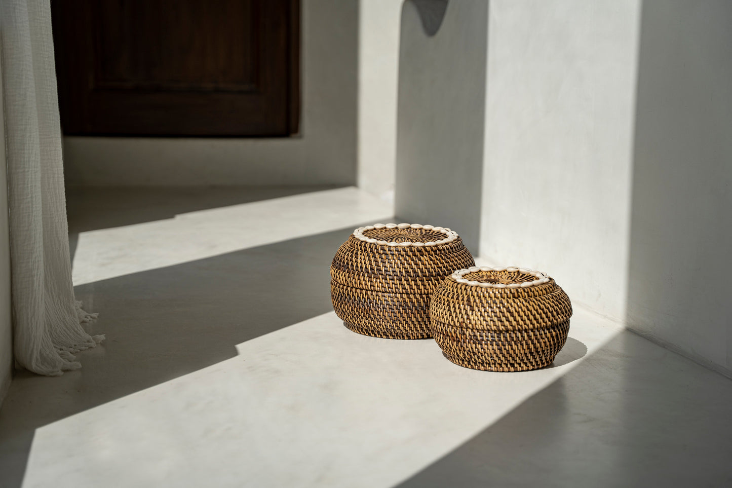 Bazar Bizar De Colonial Peek-a-Boo Mand - Naturel Bruin - M
