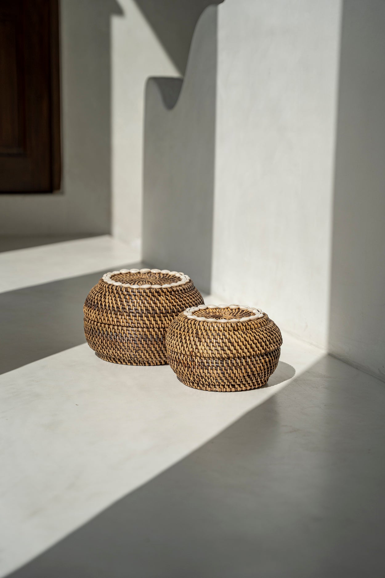 Bazar Bizar De Colonial Peek-a-Boo Mand - Naturel Bruin - M