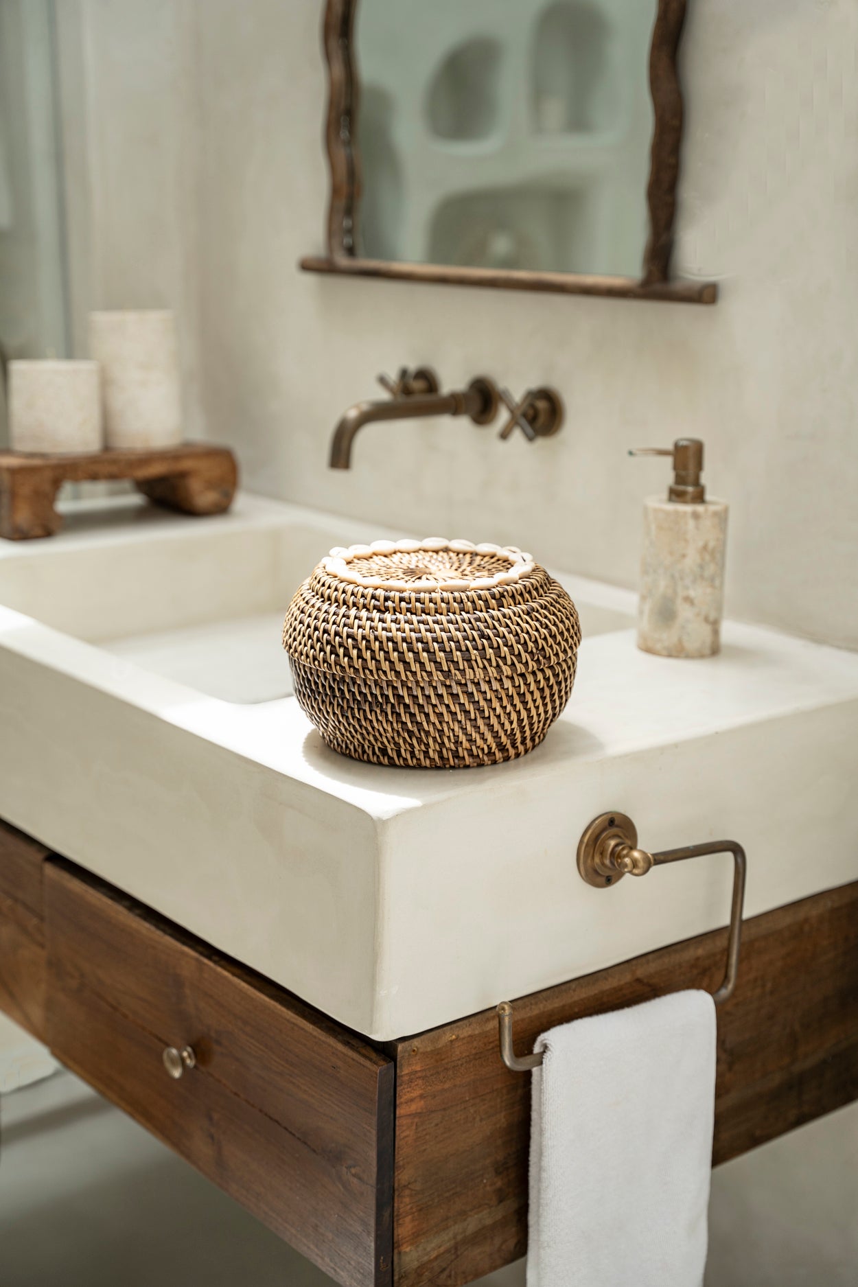 Bazar Bizar De Colonial Peek-a-Boo Mand - Naturel Bruin - S