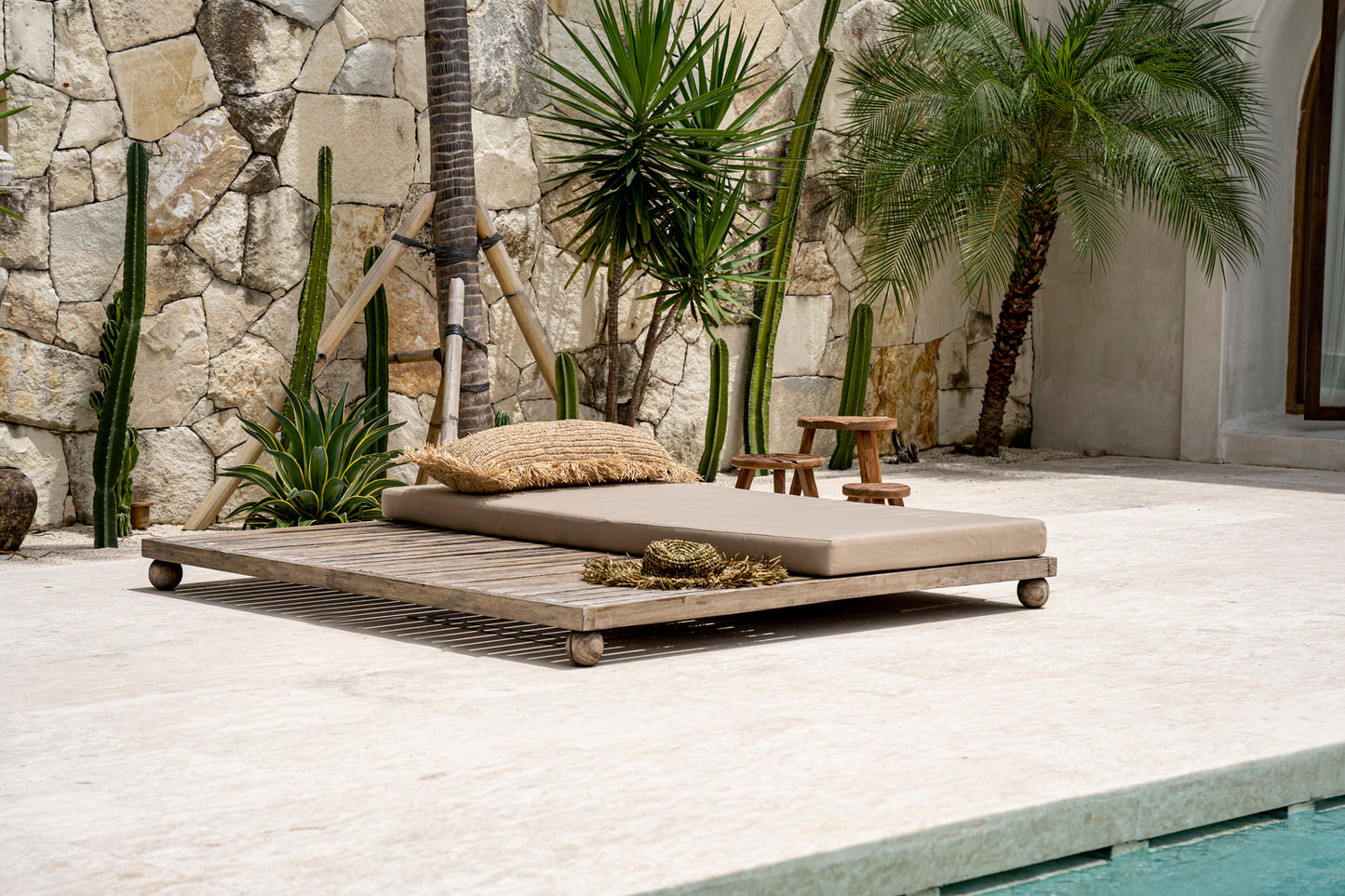 Bazar Bizar Raffia Kussenhoes - Vierkant - Naturel - 35x100