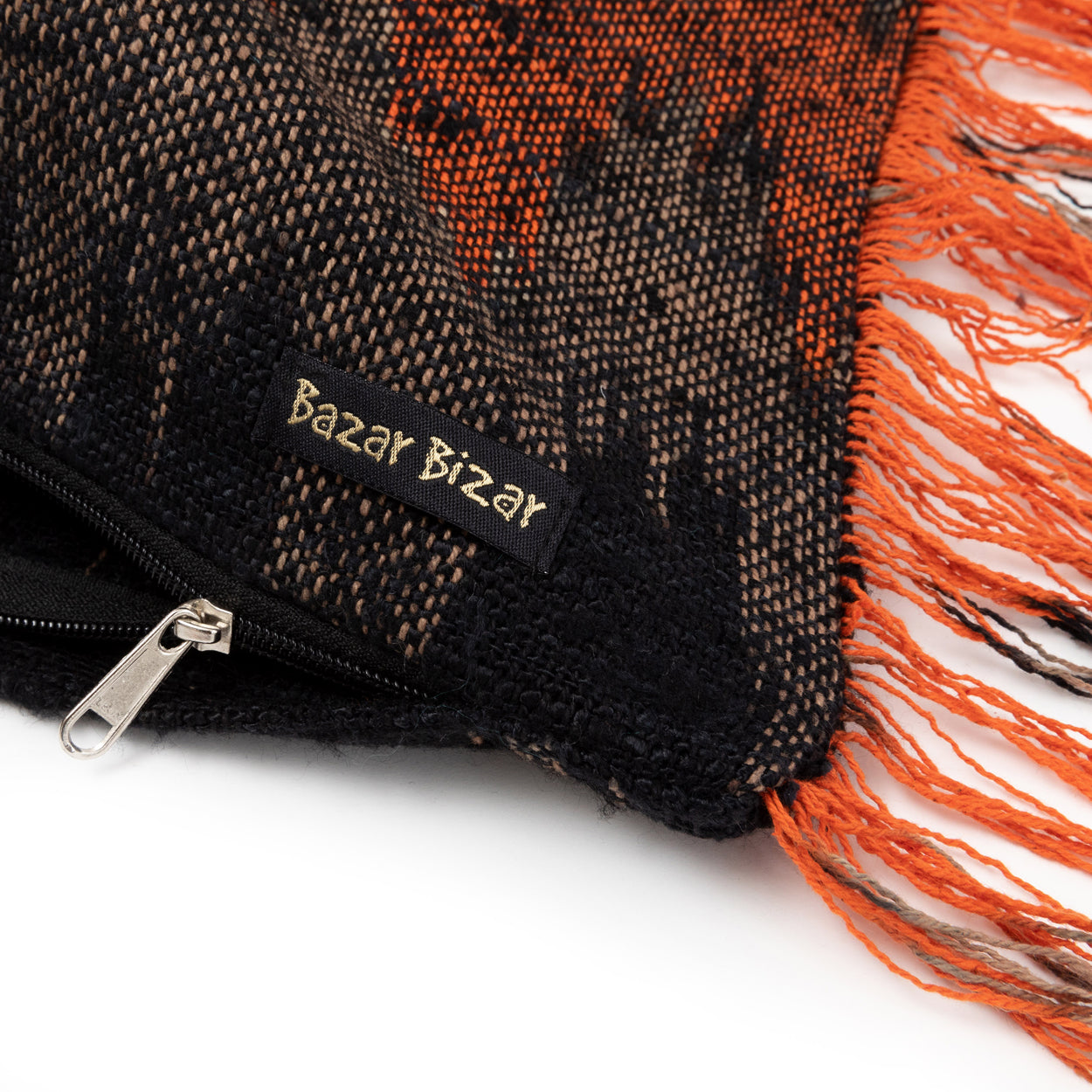 Bazar Bizar De Oh My Gee Kussenhoes - Zwart Oranje - 30x50