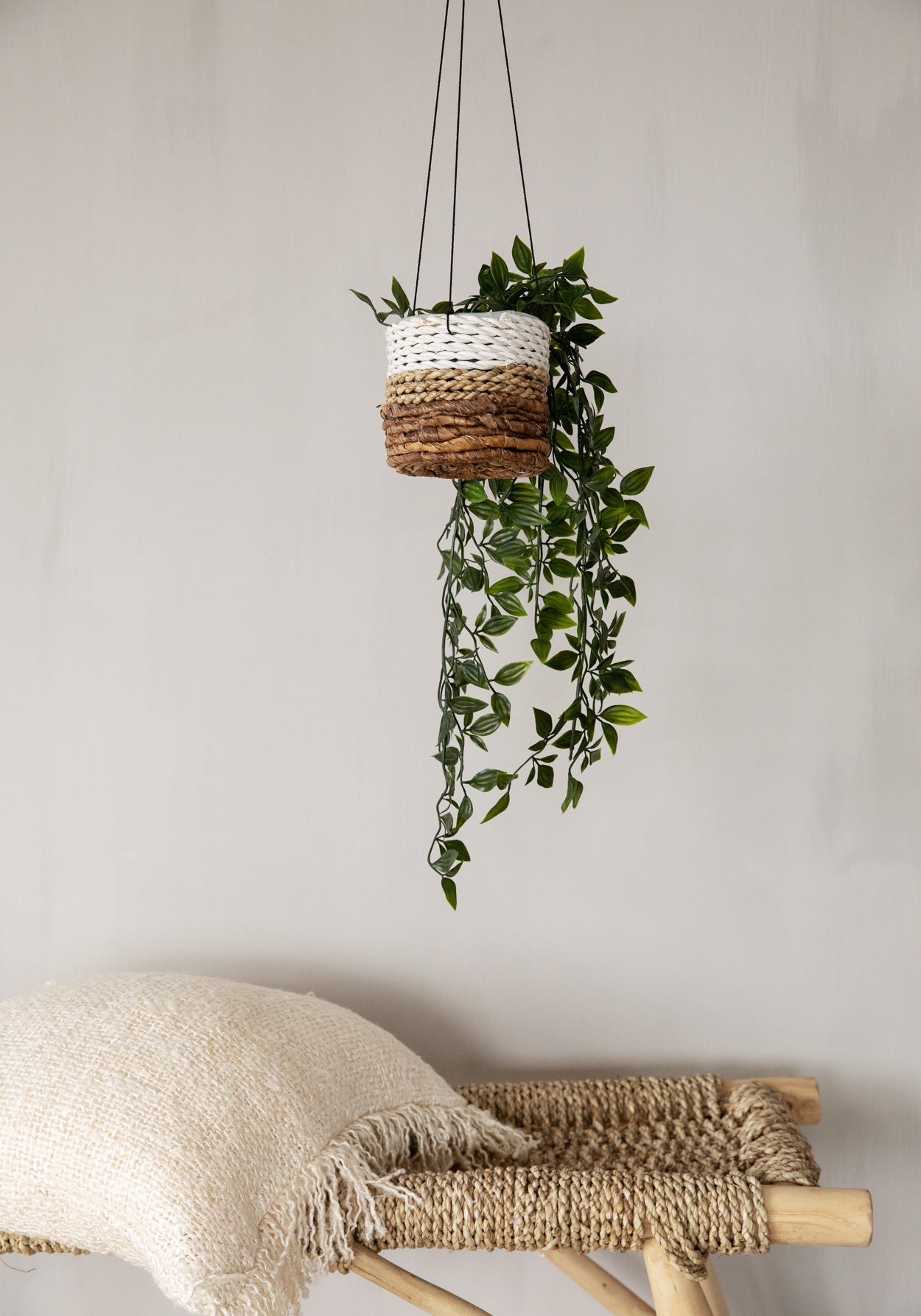 Bazar Bizar - De Banana Leaf Planthanger - Naturel Wit