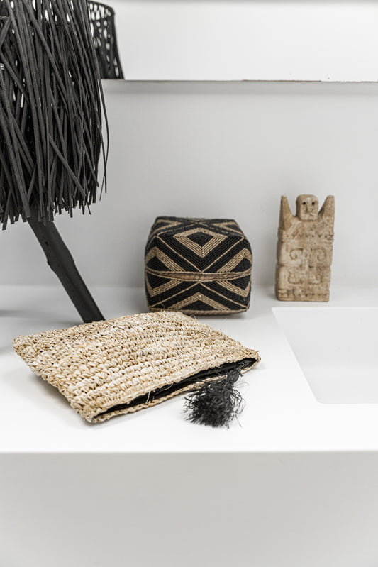 De Raffia Clutch met ritssluiting - Naturel Zwart - L