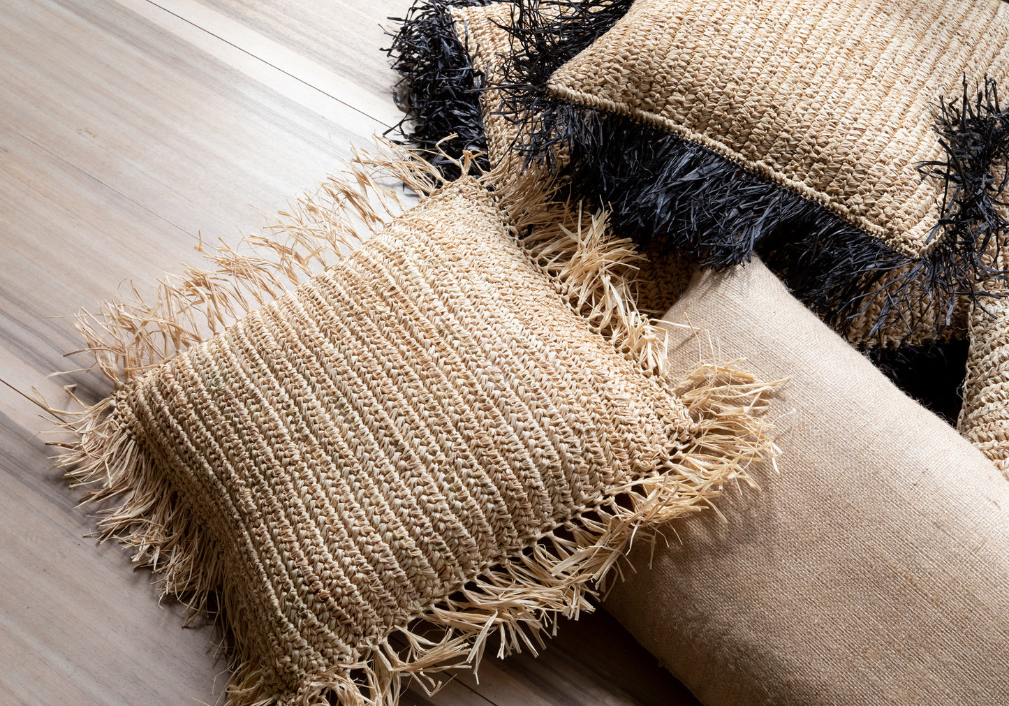 Bazar Bizar  Raffia Kussenhoes - Naturel Zwart - 40x40