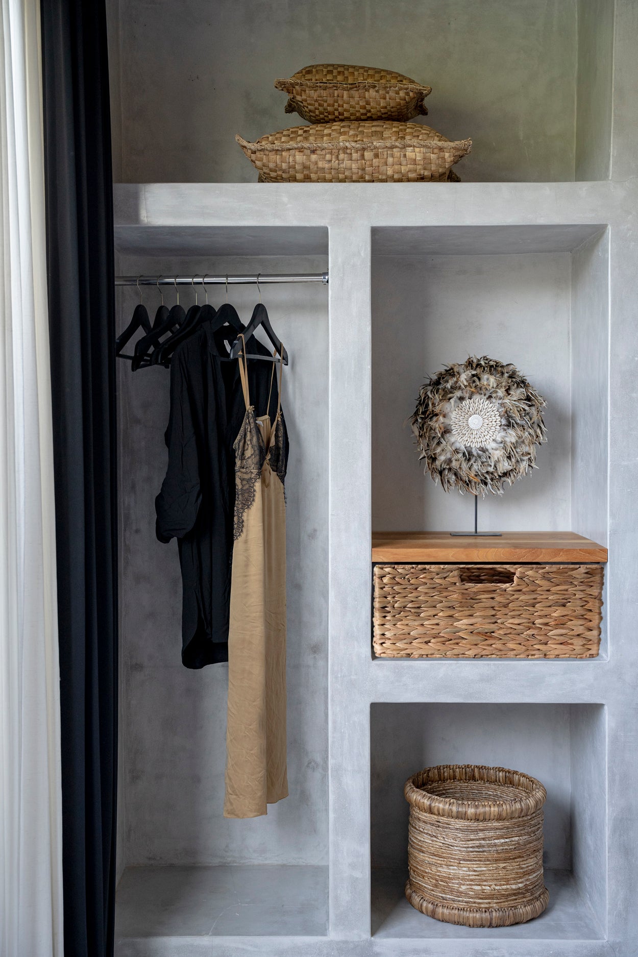 Bazar Bizar De Coastal Juju op Stand - Grijs Bruin