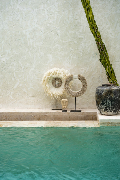 Bazar Bizar De Coastal Juju op Stand - Wit