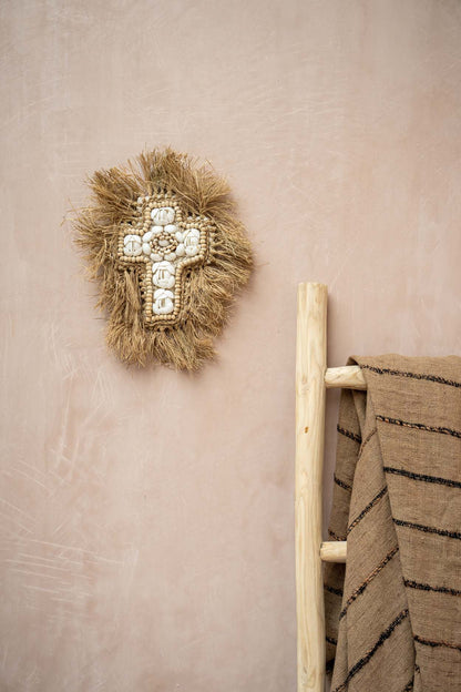 Bazar Bizar Het Raffia Shell Kruis - Naturel Wit - L