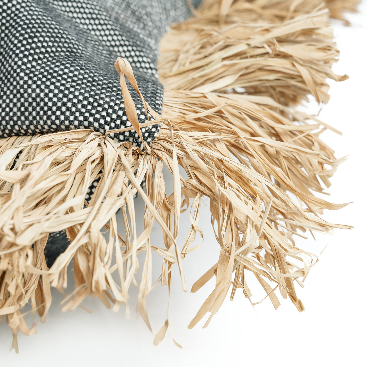 Bazar Bizar De Cotton Bonita Kussenhoes - Zwart Naturel - 60x60