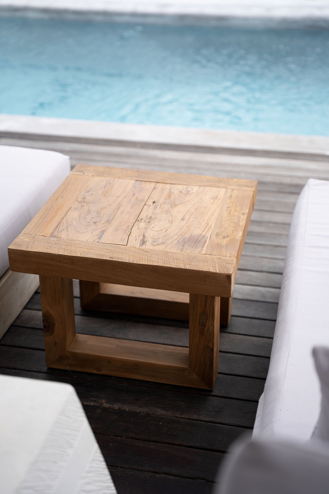 Bazar Bizar De Reclaimed Teak Bijzettafel - Naturel