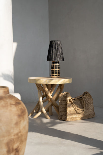 Bazar Bizar De Gili Lage Tafel