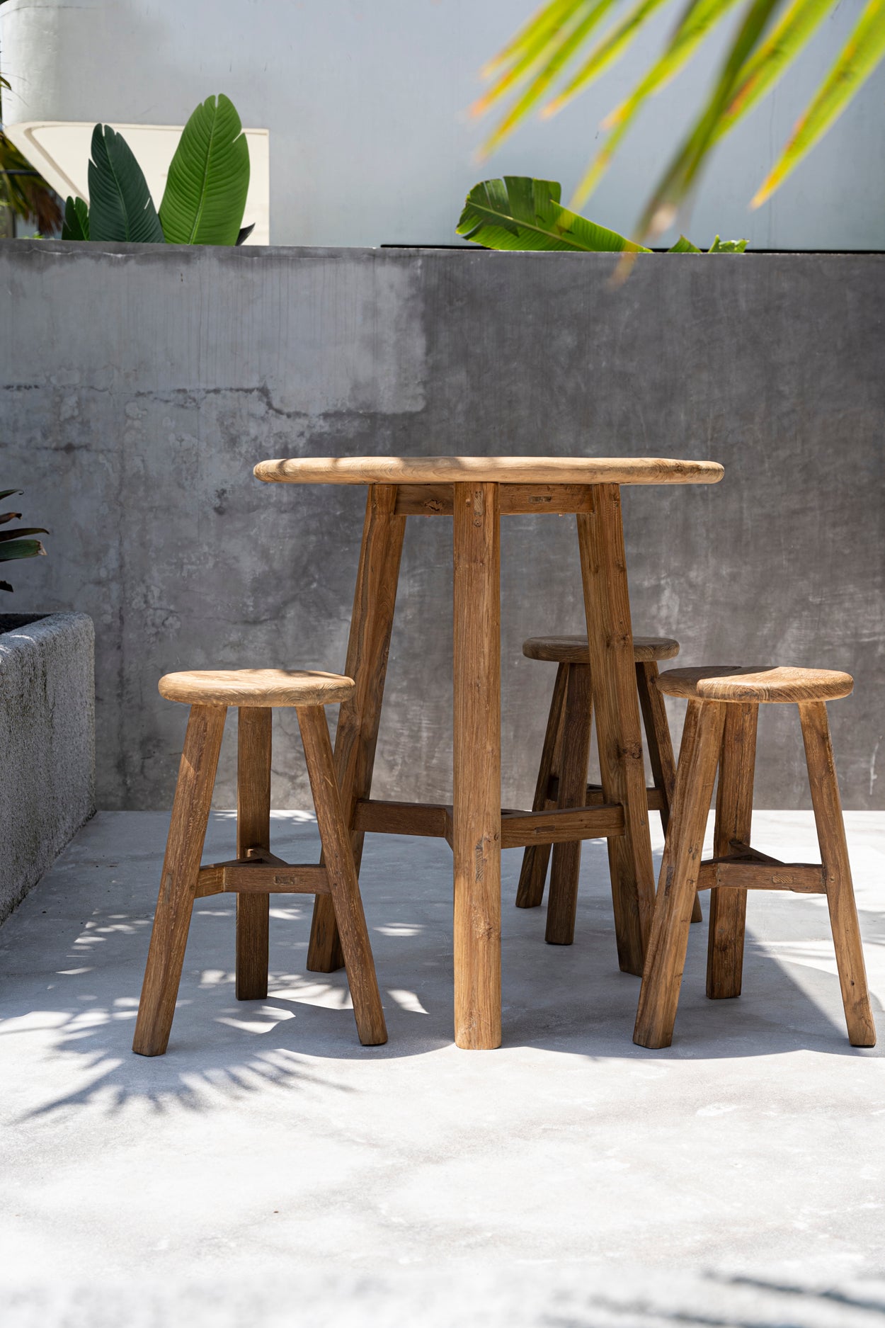 Bazar Bizar De Fusuma Barttafel - Buiten