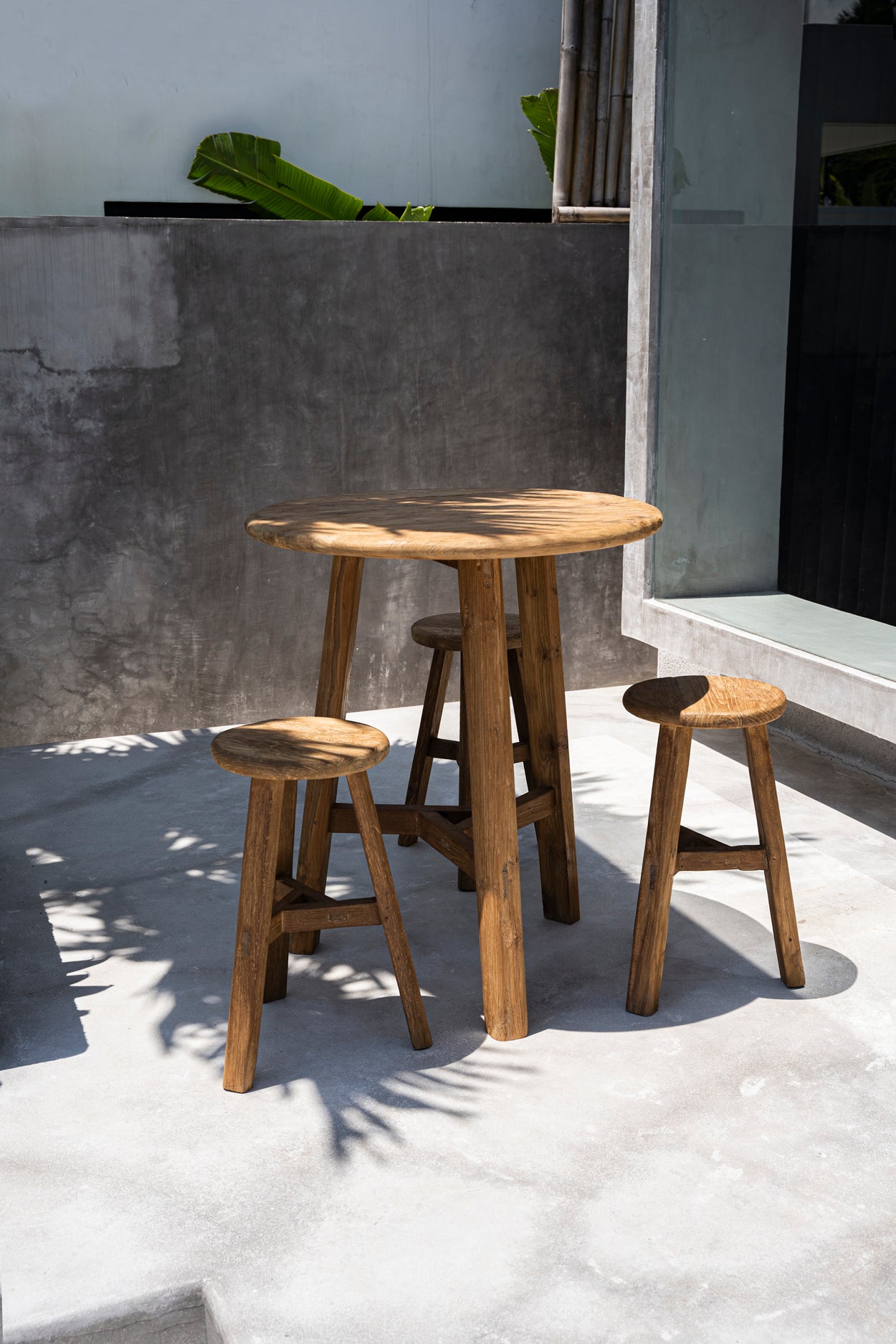 Bazar Bizar De Fusuma Barttafel - Buiten